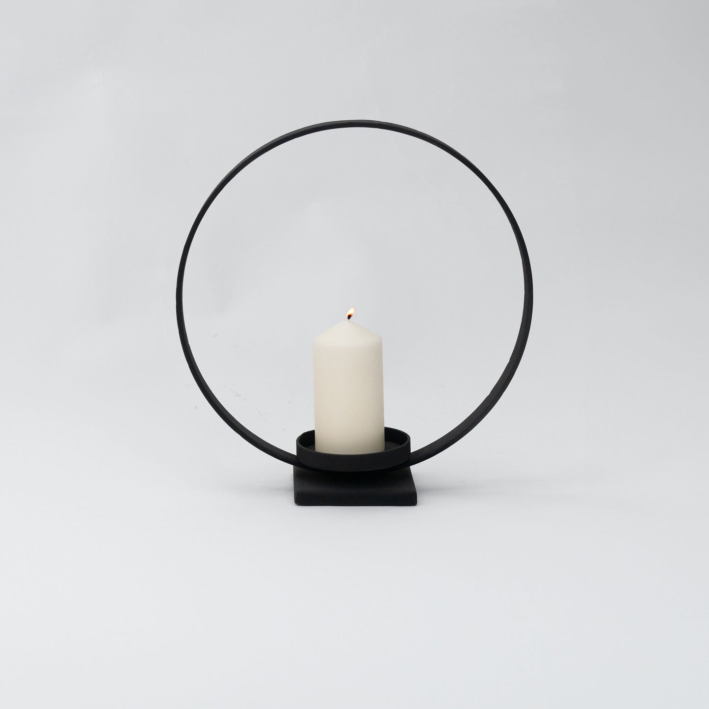 Candle holder